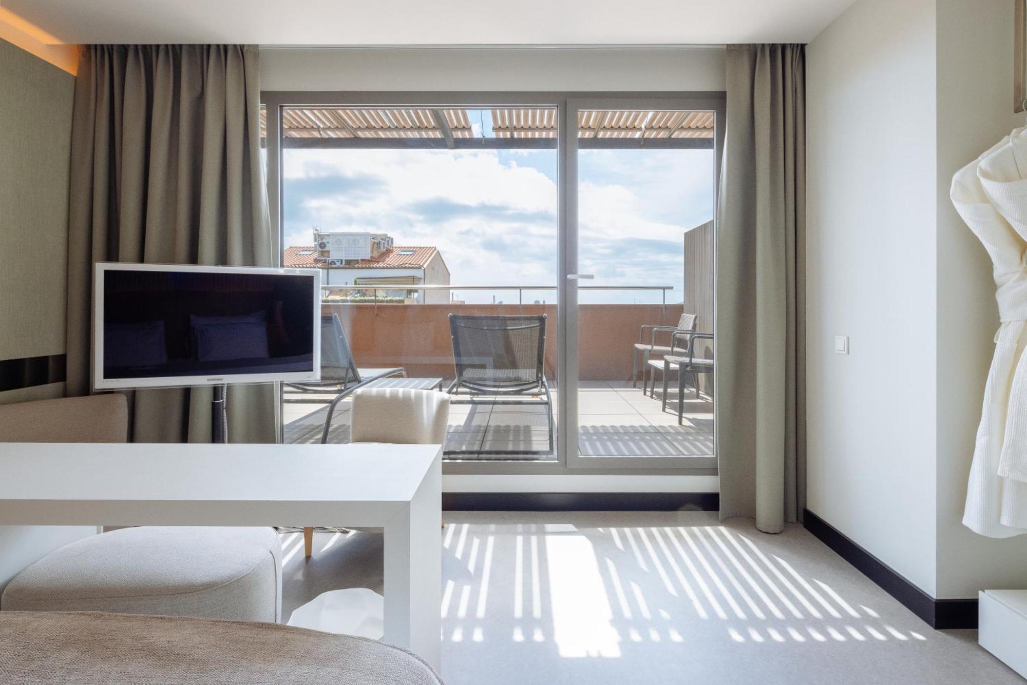 Hotel Arconte (Adults Only) Barcelona Bagian luar foto