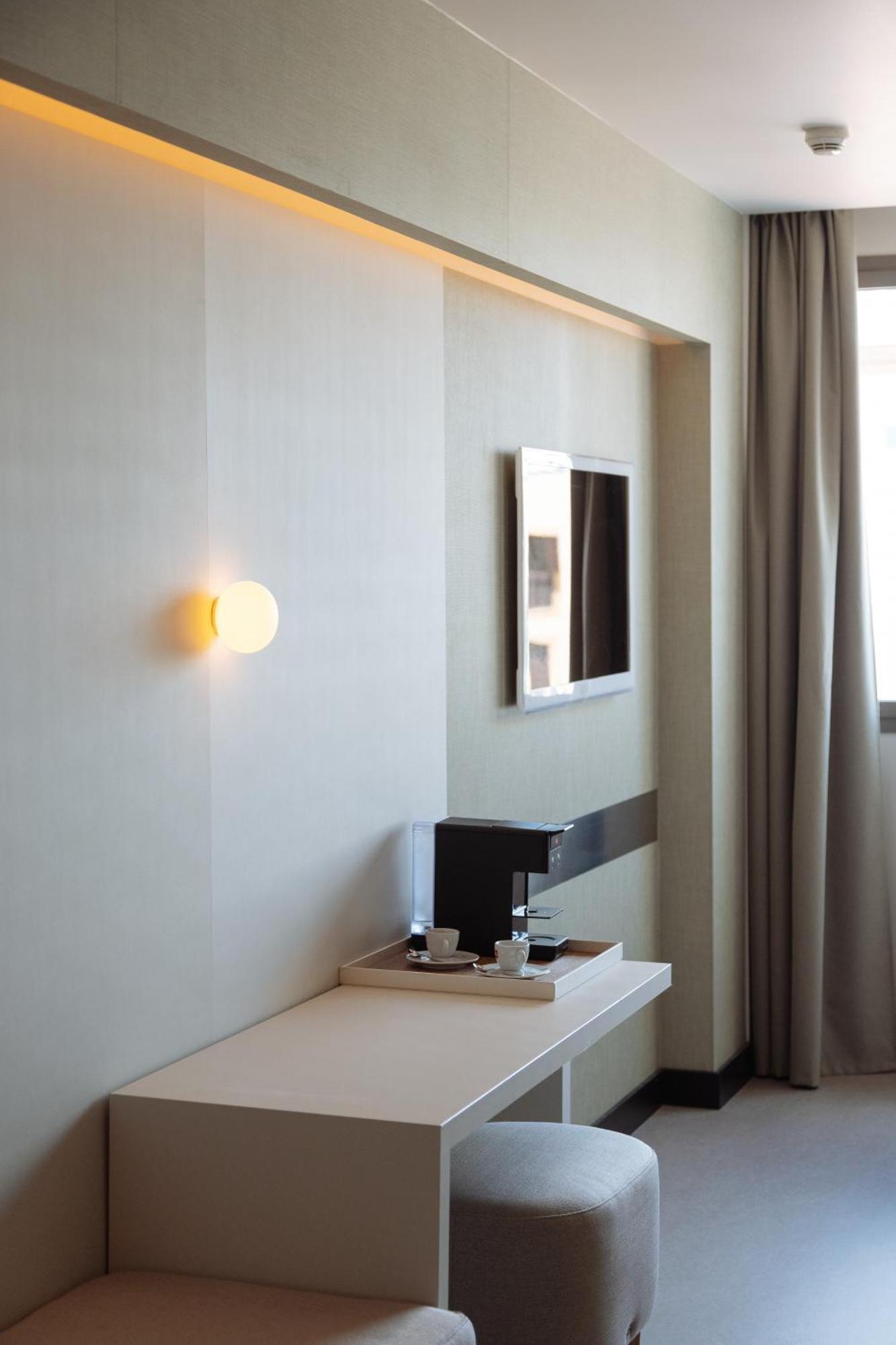 Hotel Arconte (Adults Only) Barcelona Bagian luar foto
