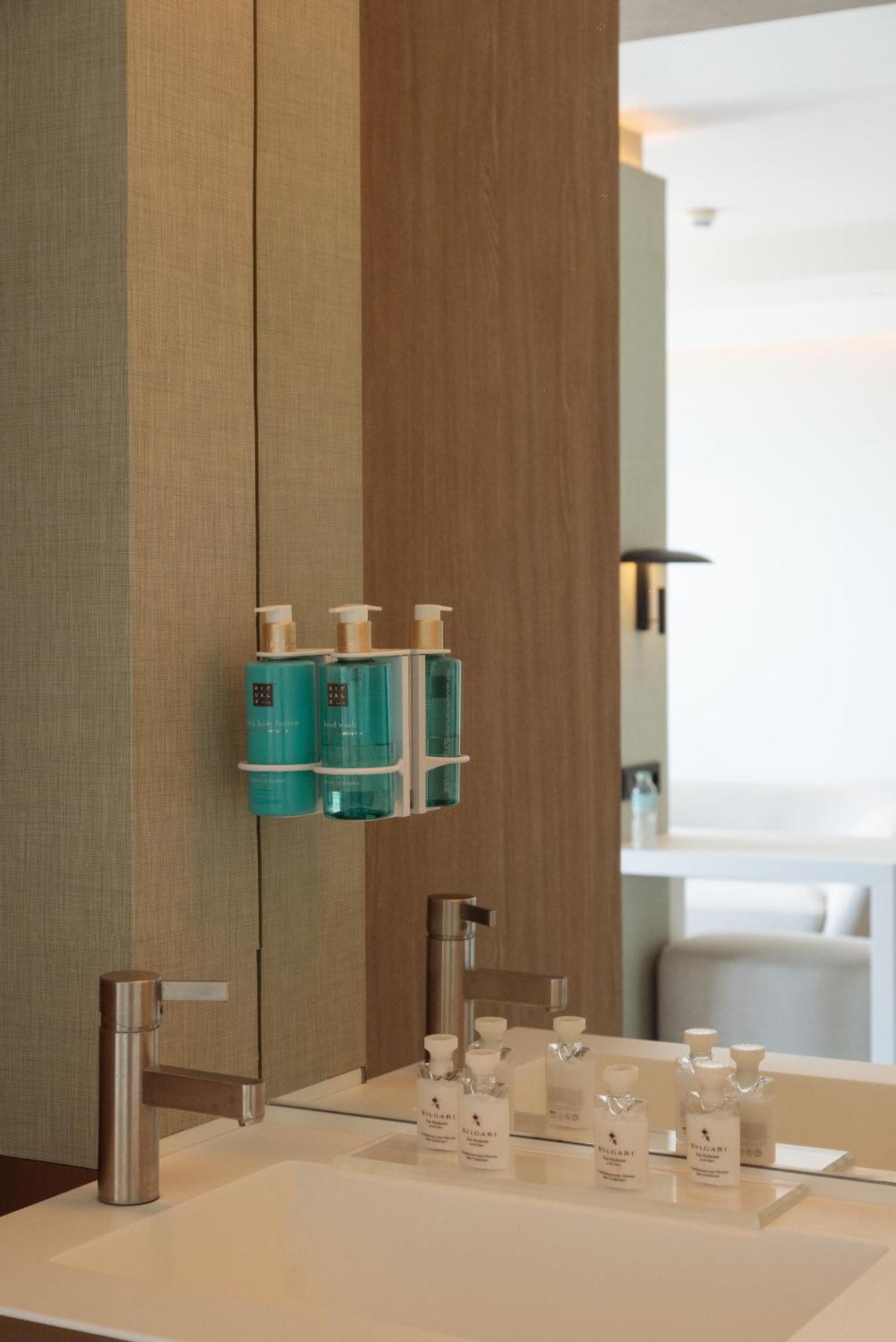 Hotel Arconte (Adults Only) Barcelona Bagian luar foto