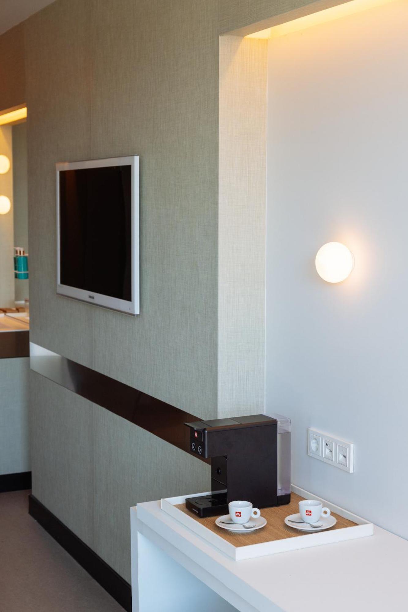Hotel Arconte (Adults Only) Barcelona Bagian luar foto